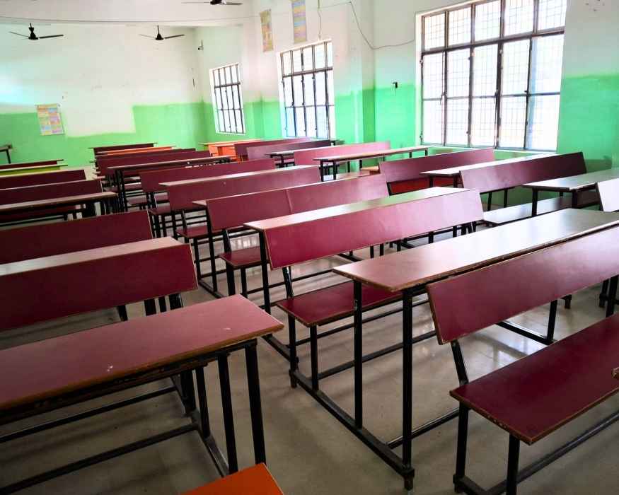 FURNISHED CLASSROOM