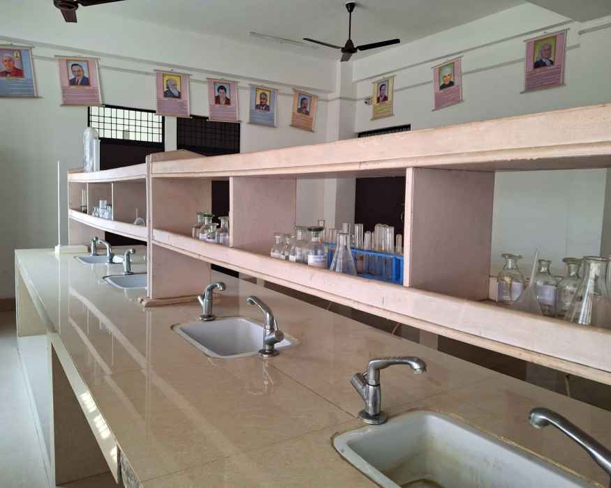 CHEMISTRY LAB