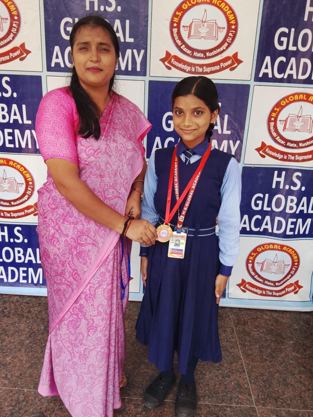 CLASS 7TH A BEST PRIZE DISTRABUTE