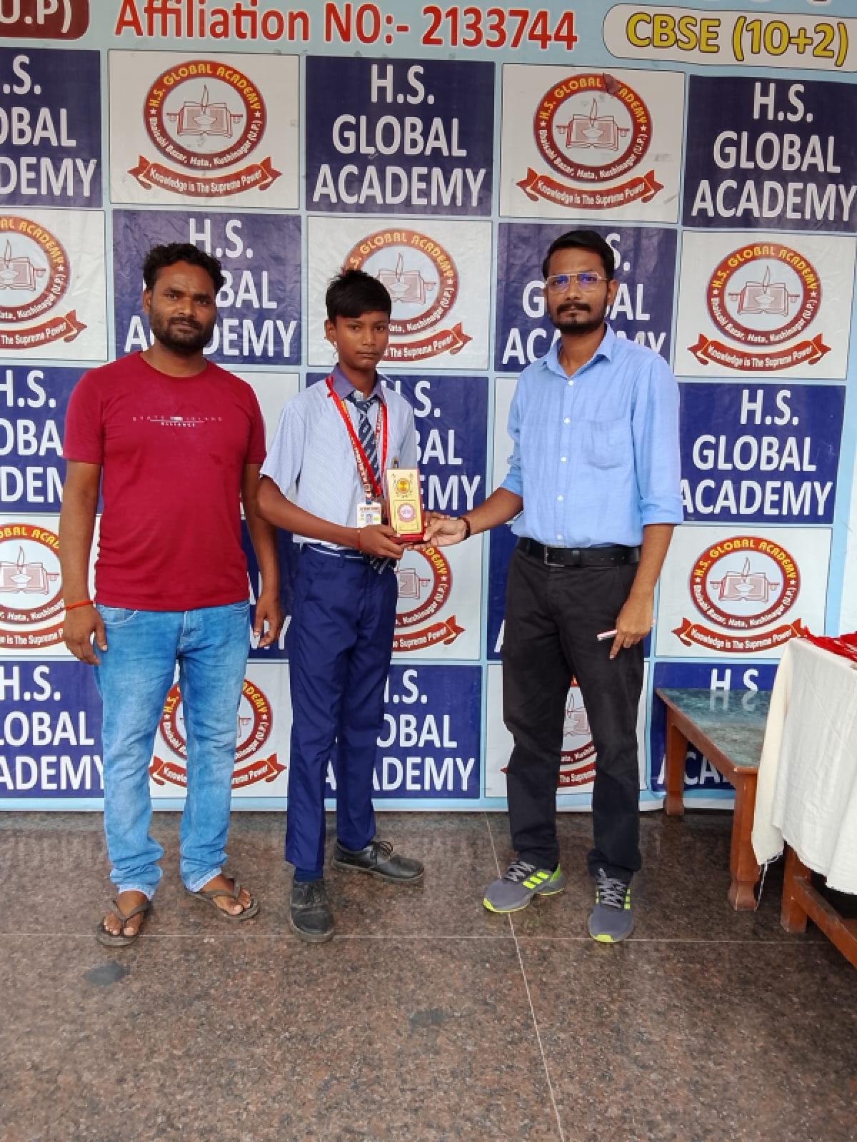 CLASS 8TH BEST PTM PRIZE DISTRABUTE